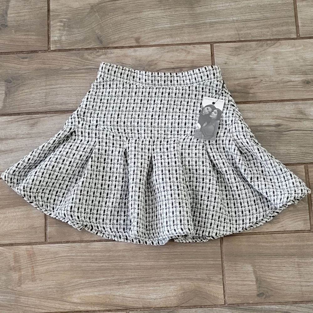 Kendall & Kylie Knit Skirt NWT